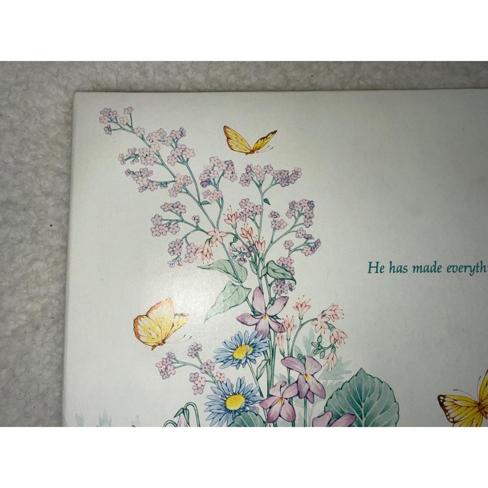Vintage CR Gibson Photo Album Floral Butterfly Magnetic Pages - Picture 2 of 8
